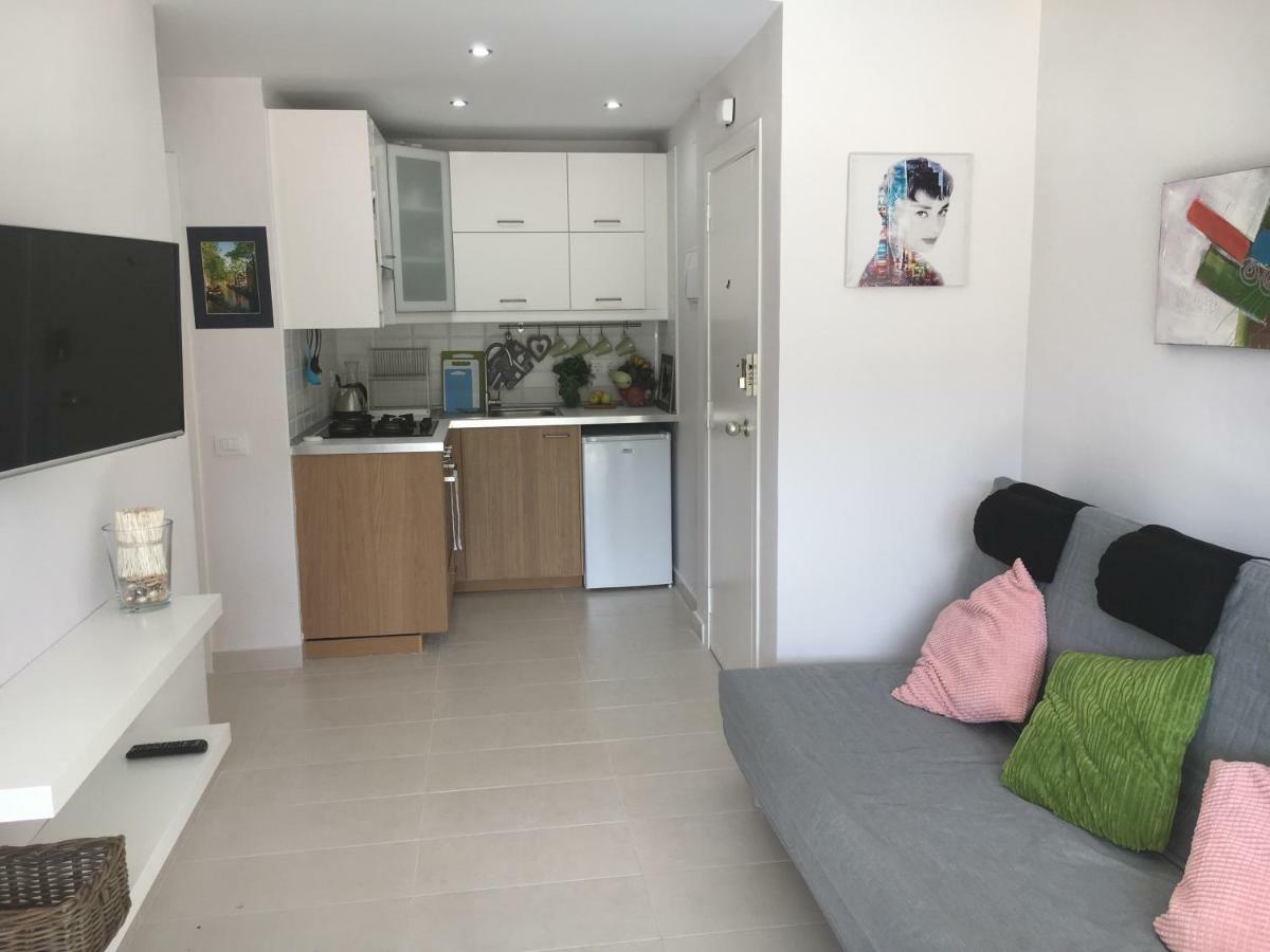 לוס כריסטיאנוס Apartment Los Cristianos מראה חיצוני תמונה